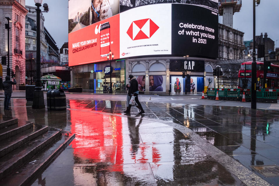 LONDON, UNITED KINGDOM - 2021/01/31: An advertisement of HSBC UK bank, a British multinational banking and financial services organisation seen in London. (Photo by May James/SOPA Images/LightRocket via Getty Images)