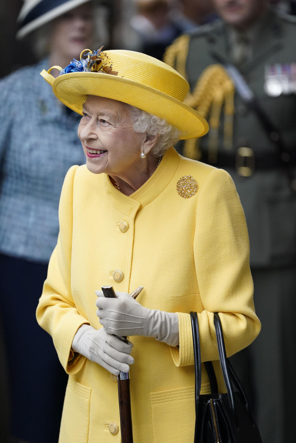 Britain's Queen Elizabeth II at Paddington station in London, Tuesday May 17, 2022, to mark the completion of London's Crossrail project. (Andrew Matthews/Pool via AP)