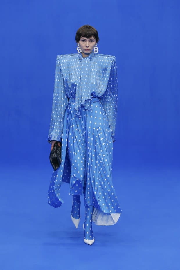 <p>A look from the Balenciaga Spring 2020 collection. Photo: Imaxtree </p>