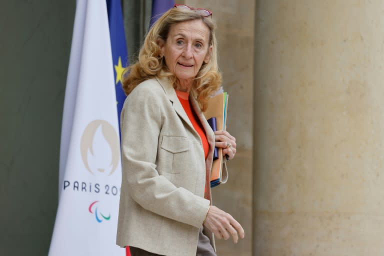 La ministre de l'Education nationale Nicole Belloubet à la sortie de l'Elysée, le 24 avril 2024 à Paris (Ludovic MARIN)