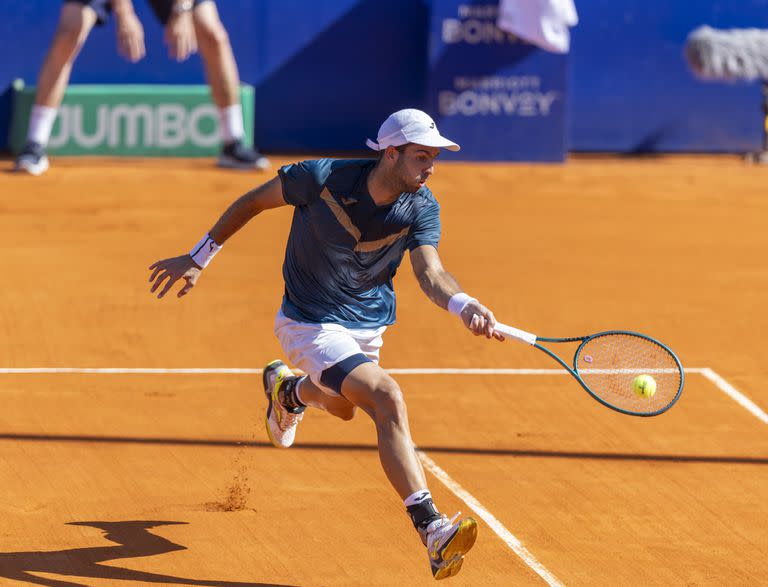 El drive de Díaz Acosta en el duelo contra Coria