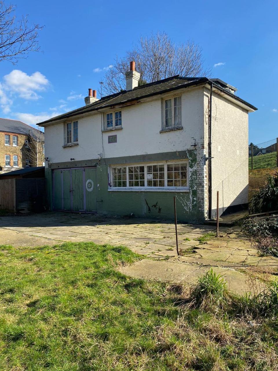 bristow mews coach house before exterior