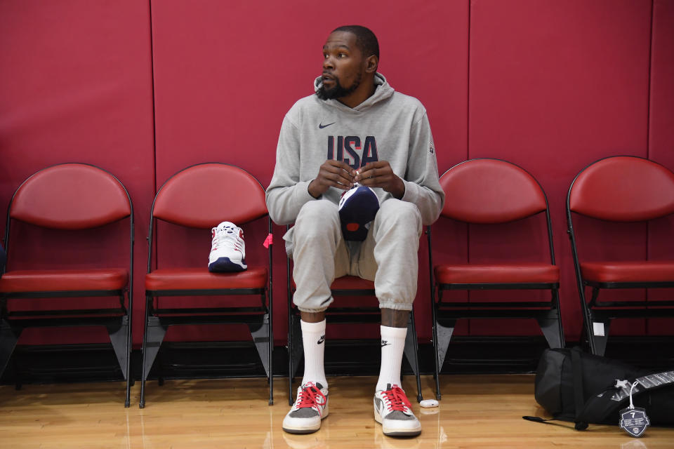 LAS VEGAS, NV - JULY 6: Kevin Durant #7 of the USA Basketball Men's Team looks on during USAB Men's Training Camp in Las Vegas on July 06, 2024 in Las Vegas Nevada. NOTE TO USER: User expressly acknowledges and agrees that, by downloading and/or using this Photograph, user is consenting to the terms and conditions of the Getty Images License Agreement. Mandatory Copyright Notice: Copyright 2024 NBAE (Photo by Brian Babineau/NBAE via Getty Images)