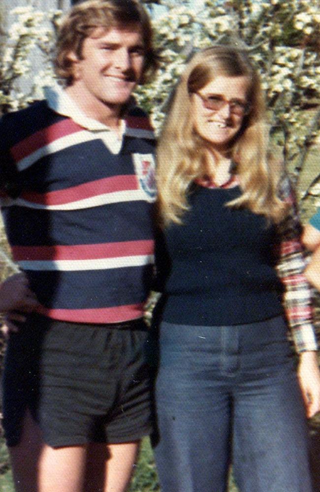 Copy/ImageBendeich /Westmead /Post-mortem examination of Lynette Dawson, presumed death. Lynette and husband Chris Dawson in 1974. Lynnette (Lynette) Joy (née Simms ??) disappeared in 1982, she was 34 - an inquest found Chris suspected of murder. Crime Queensland