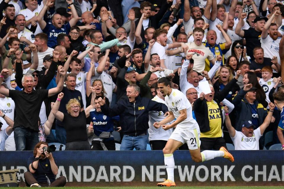 Pascal Struijk celebrates his late equaliser for Leeds (AFP via Getty Images)