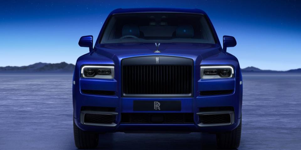 2024 rolls royce black badge cullinan blue shadow