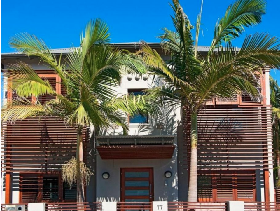 'The Block' 2004 renovated apartment block in Manly. Photo: Nine Network