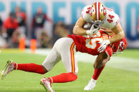 MIAMI, FLORIDA - FEBRUARY 02: Kyle Juszczyk #44 of the San Francisco 49ers catches a pass against Charvarius Ward #35 of the Kansas City Chiefs during the third quarter in Super Bowl LIV at Hard Rock Stadium on February 02, 2020 in Miami, Florida. (Photo by Kevin C. Cox/Getty Images)