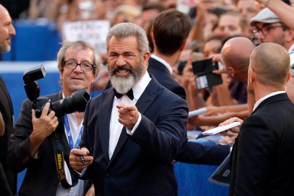 Mel Gibson (9)