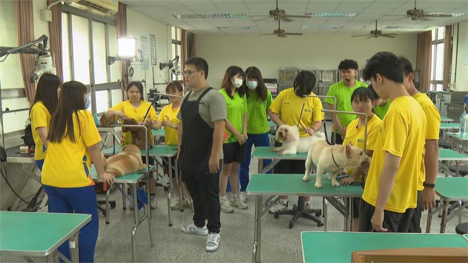 鼓勵學生做中學　旗山農工專業技術對接產業趨勢