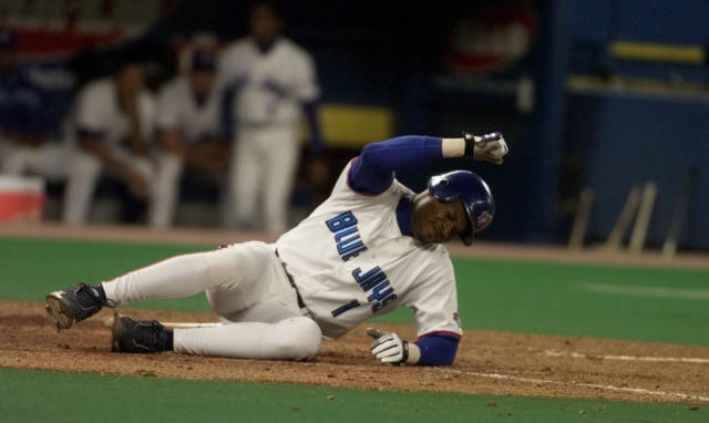 TONY FERNANDEZ CLEVELAND INDIANS ACTION SIGNED 8x10