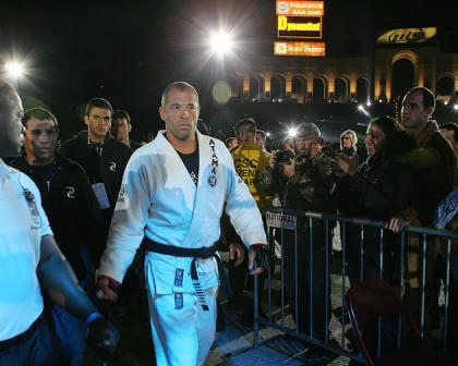 Royce Gracie walks to the cage before a 2007 fight against Kasushi Sakuraba - his last pro fight. (Getty)