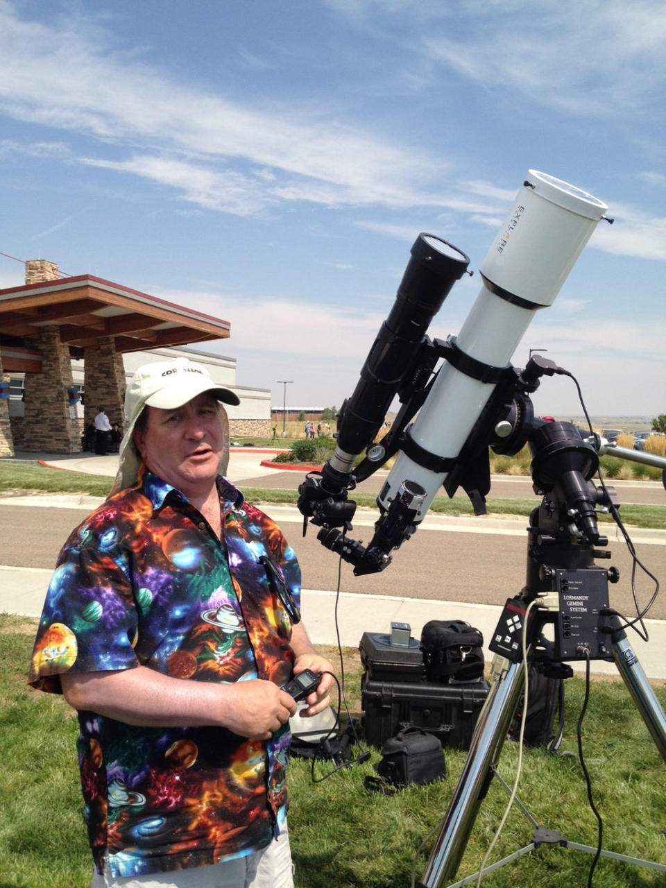 During his first total eclipse, amateur astronomer Craig Bobchin from Corona, California, snagged a set of memorable images of the event. <cite>Leonard David</cite>