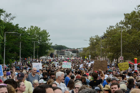 A large crowd of people gathers ahead of the Boston Free Speech Rally in Boston, Massachusetts, U.S., August 19, 2017. REUTERS/Stephanie Keith