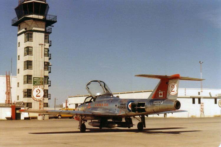 A CT-114 at Moose Jaw in the early 1980s. <em>Ahunt via Wikicommons</em>