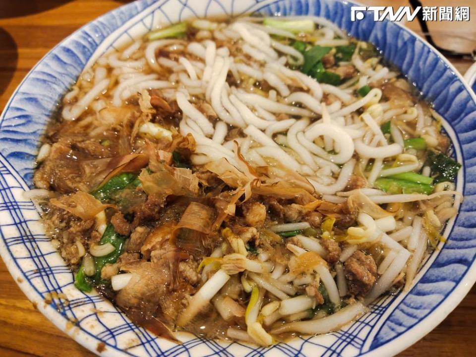 台東名店榕樹下米苔目昨晚發文「一切將成過去」，引發饕客哀號。（圖／記者杜大澂攝）