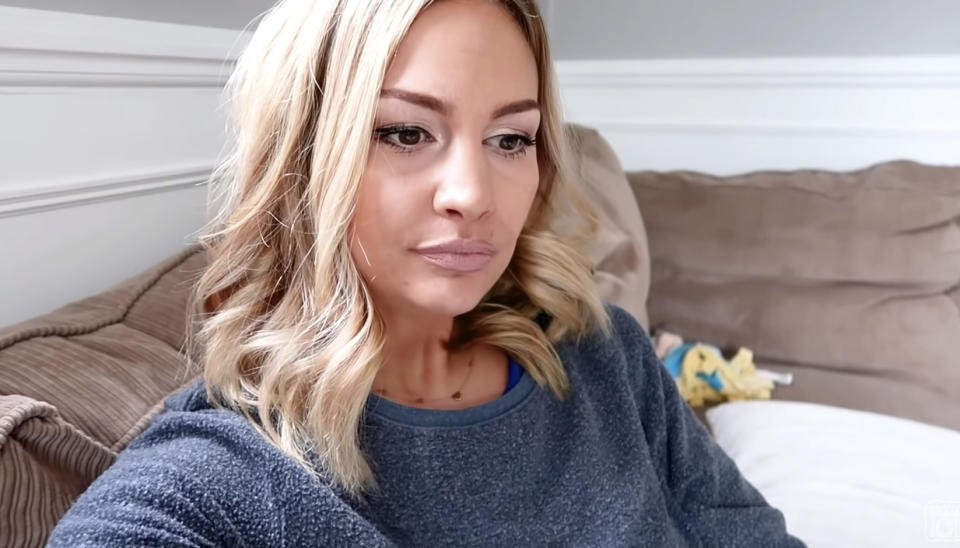 Mum of four Anna Saccone is facing massive criticism over her decision to punish her toddler with an icy shower. Photo: Youtube/ACCONEJOLYs 