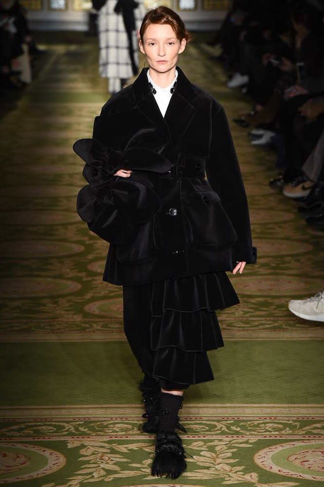 Simone Rocha<br>A model walks the Simone Rocha Fall Winter 2017 show in London (Photo: Getty Images)