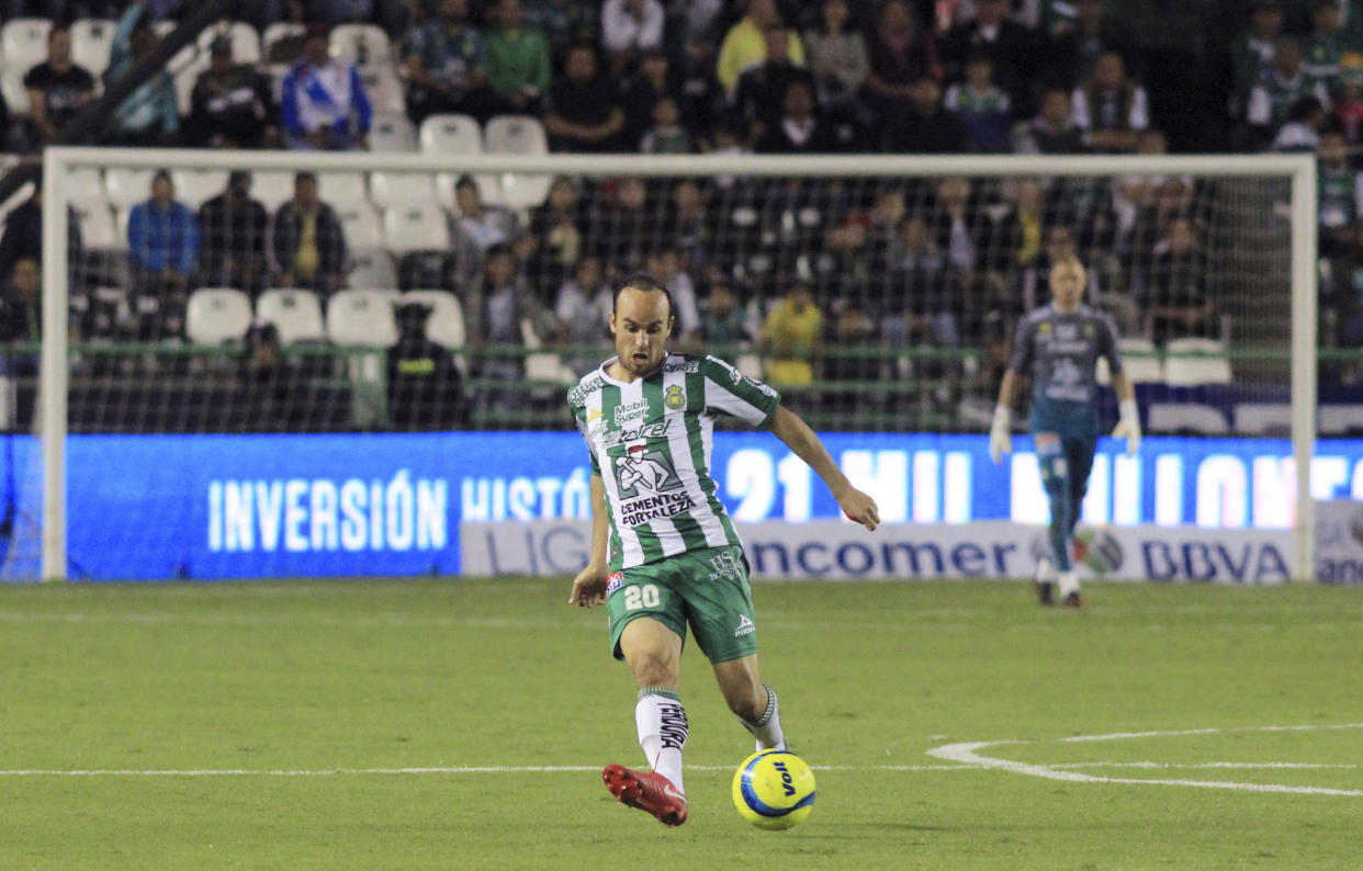 Landon Donovan jugando con el León. / Foto: AP