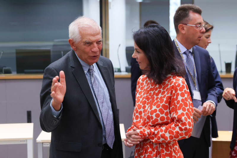 EU High Representative for Foreign Affairs and Security Policy Josep Borrell (L) speaks with German Foreign Minister Annalena Baerbock during the informal meeting of EU foreign ministers in Brussels. Francois Lenoir/EU Council/dpa