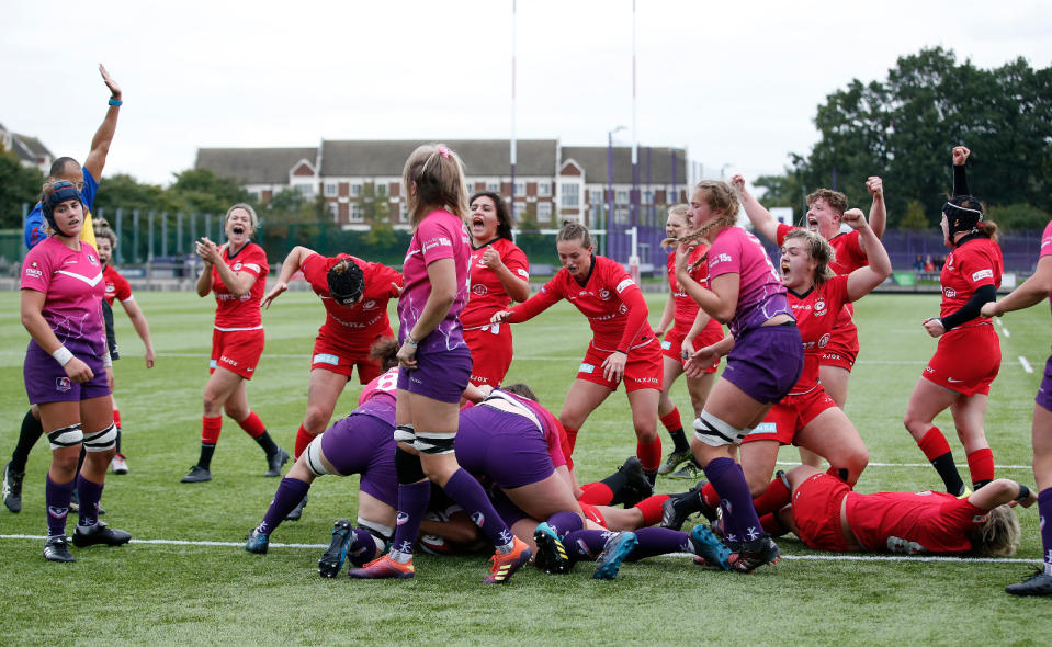 Libby Lockwood of Saracens scores a try against Loughborough Lightning