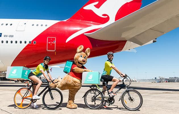 You can now earn Qantas frequent flyer points with you Deliveroo order. Photo: Deliveroo