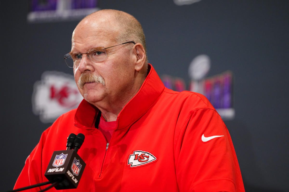 Chiefs' top strength outside of Patrick Mahomes' arm might be Andy Reid's brain — and he's showing no interest in ending his KC run - Yahoo Sports