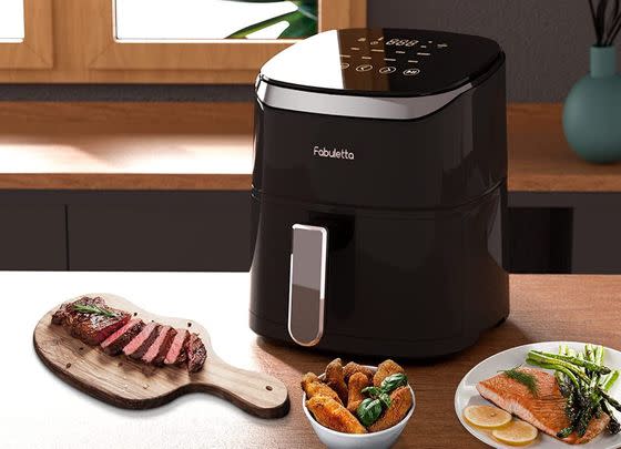 Save over £30 on this sleek four litre air fryer