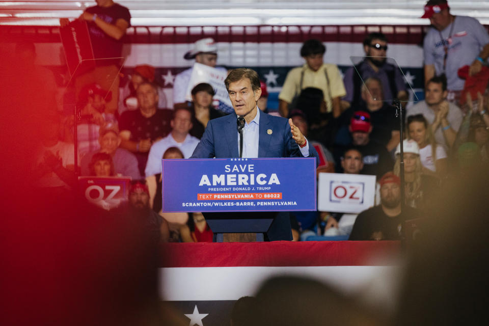 Republican Senate candidate Mehmet Oz (Michelle Gustafson / Bloomberg via Getty Images)