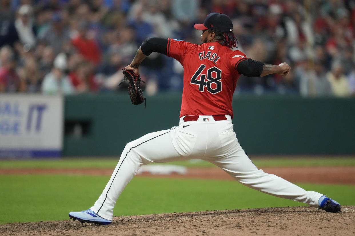 Cleveland Guardians' Emmanuel Clase pitches in the ninth inning of a baseball game against the Minnesota Twins, Monday, Sept. 16, 2024, in Cleveland. (AP Photo/Sue Ogrocki)