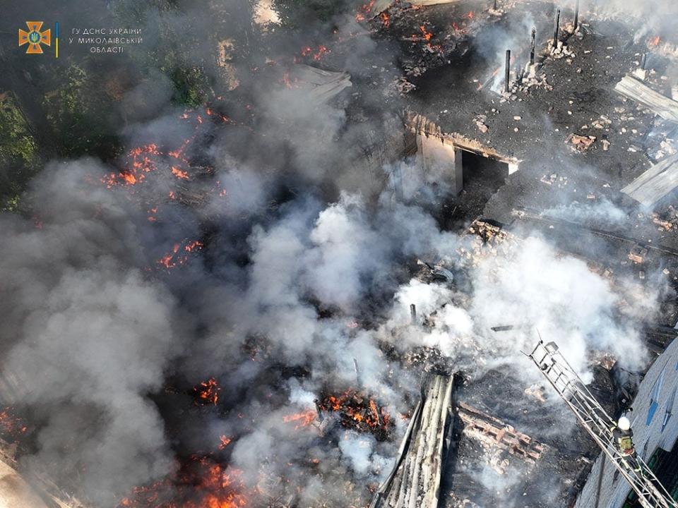 Mykolaiv mayor said this photo shows damage from today’s strikess (State Emergency Service of Ukraine)