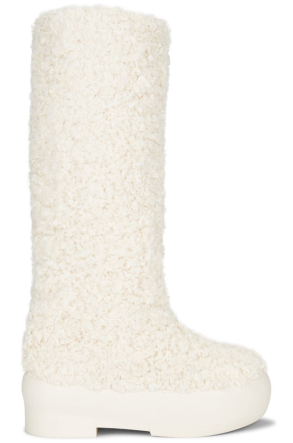 <p><a href="https://go.redirectingat.com?id=74968X1596630&url=https%3A%2F%2Fwww.fwrd.com%2Fproduct-gia-borghini-tall-eco-faux-shearling-chunky-boot-in-ivory%2FGGHF-WZ93%2F&sref=https%3A%2F%2Fwww.townandcountrymag.com%2Fstyle%2Ffashion-trends%2Fg35035689%2Fstylish-apres-ski-boots%2F" rel="nofollow noopener" target="_blank" data-ylk="slk:Shop Now;elm:context_link;itc:0;sec:content-canvas" class="link rapid-noclick-resp">Shop Now</a></p><p>Tall Eco Faux Shearling Chunky Boot</p><p>fwrd.com</p><p>$256.00</p>
