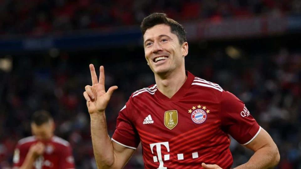 Robert Lewandowski surpasses 300 goals for Bayern: Decoding the numbers