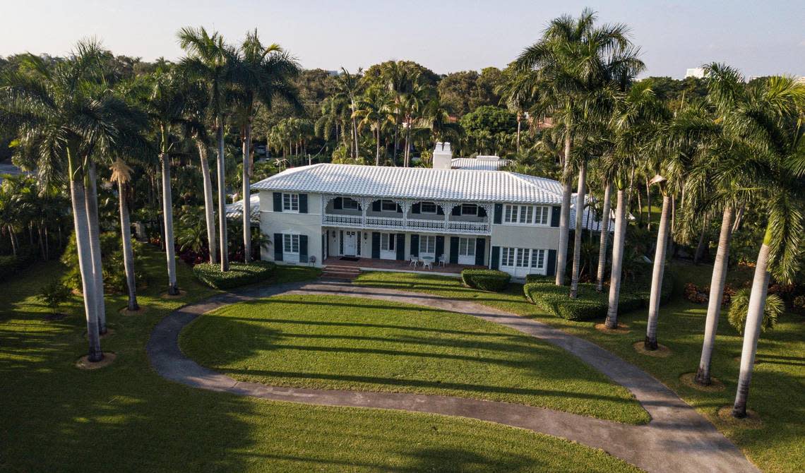 An aerial view of attorney A.J. Barranco’s home. Former Burdine’s president George Whitten sold the place six years after building it, partly because he couldn’t find enough manpower to mow the lawn.