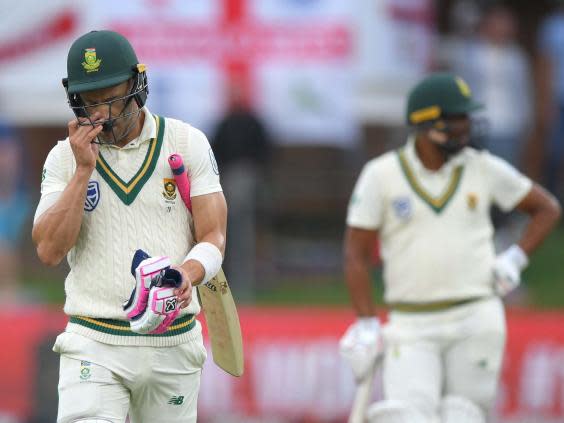 Du Plessis walks off dejected during the third Test (Getty)