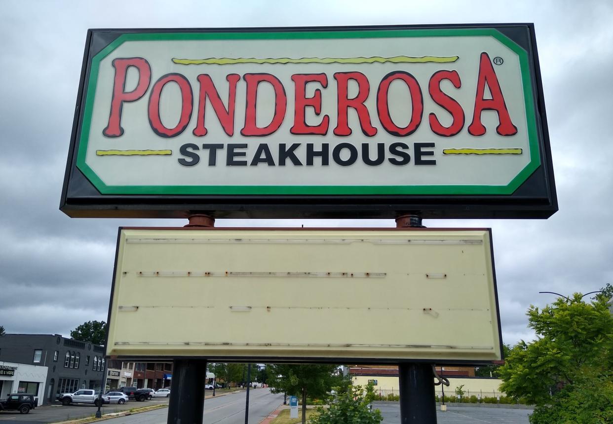 The Ponderosa sign is finally coming down at 1641 State Road in Cuyahoga Falls. The restaurant closed in 2008.