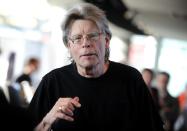 <p>Am 23. Dezember 2016 ließ sich Stephen King über das Wahlmännersystem der USA aus: „Clinton gewann die Wahl mit einem Vorsprung von 3 Millionen Stimmen – MILLIONEN – und dieser Idiot Trump wird Präsident. Was stimmt nicht mit unserem Land?“ (Bild: ddp) </p>