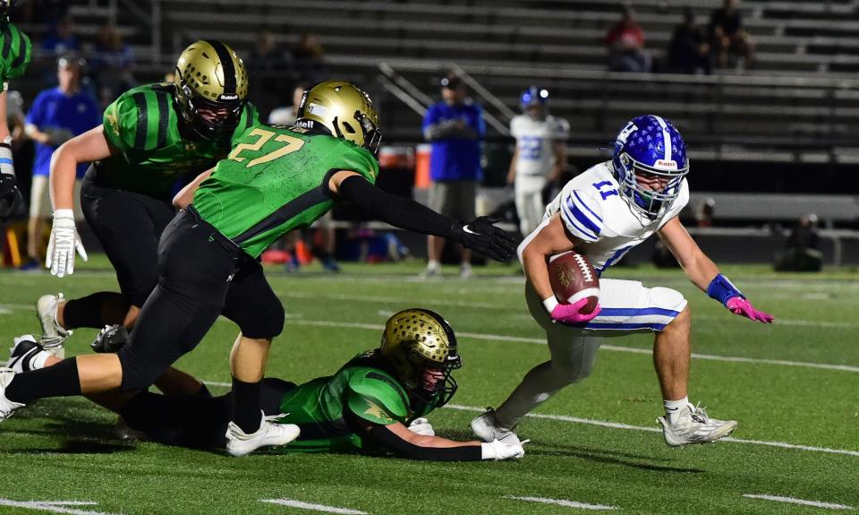 Bradock Salisbury of Horseheads carries the ball during a 29-20 loss to Corning in football Oct. 27, 2023 at Corning Memorial Stadium.