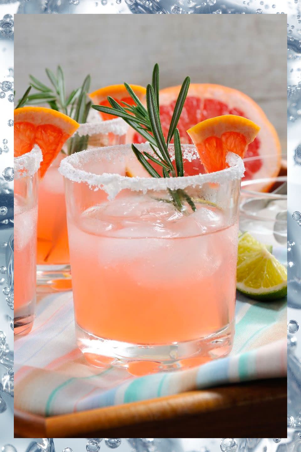 <p>In Mexico the paloma is just as popular as the classic margarita, and with a thirst-quenching combination of tequila, lime, and grapefruit soda it's bound to become a summer favorite of yours too. </p><p>- 2 oz tequila<br>- .5 oz lime juice<br>- Grapefruit soda to top</p><p><em>Add tequila and lime to a salt-rimmed glass filled with ice. Top with grapefruit soda. </em></p>