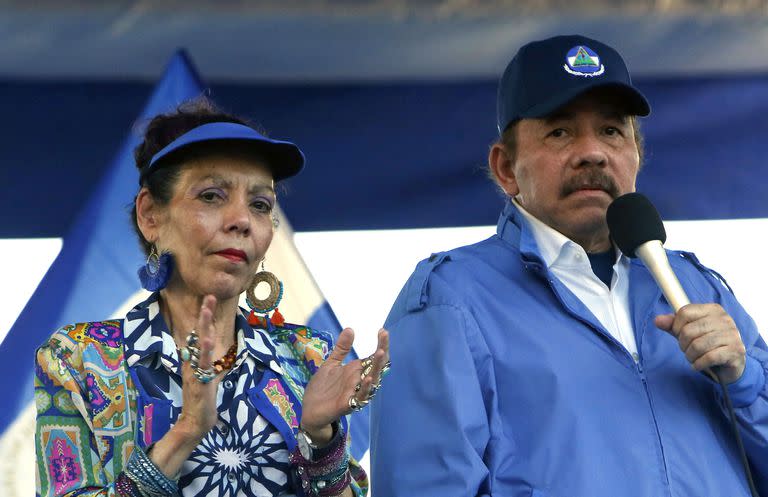 Foto tomada el 5 de septiembre del 2018 del presidente nicaragüense Daniel Ortega y su esposa y vicepresidenta del país, Rosario Murillo, en Managua. (AP foto/Alfredo Zuniga, File)