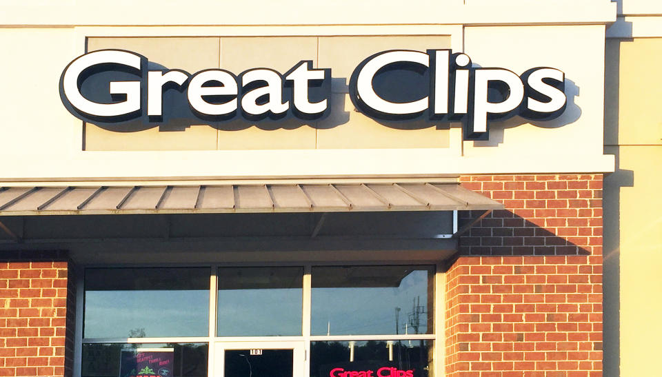 CLEVELAND, TN-JUNE 19, 2016:  Great Clips hair care outlet.