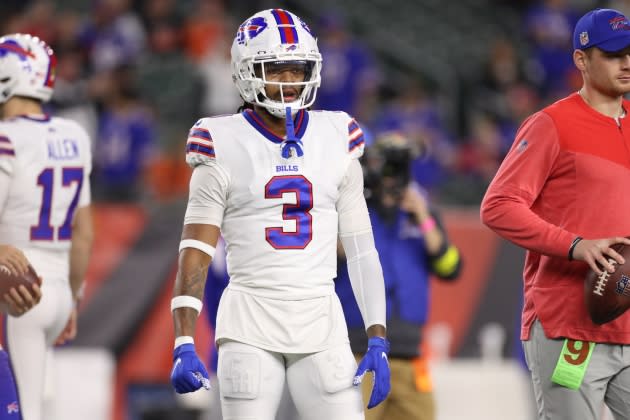 Damar Hamlin: Buffalo Bills safety showing 'remarkable improvement,'  doctors say