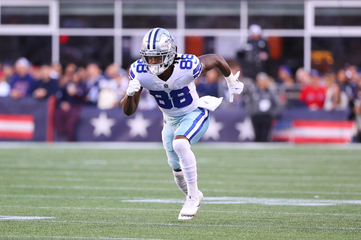 Dallas Cowboys WR CeeDee Lamb Fined Heavily by NFL for 'Disrespectful' Post  TD Celebration - EssentiallySports