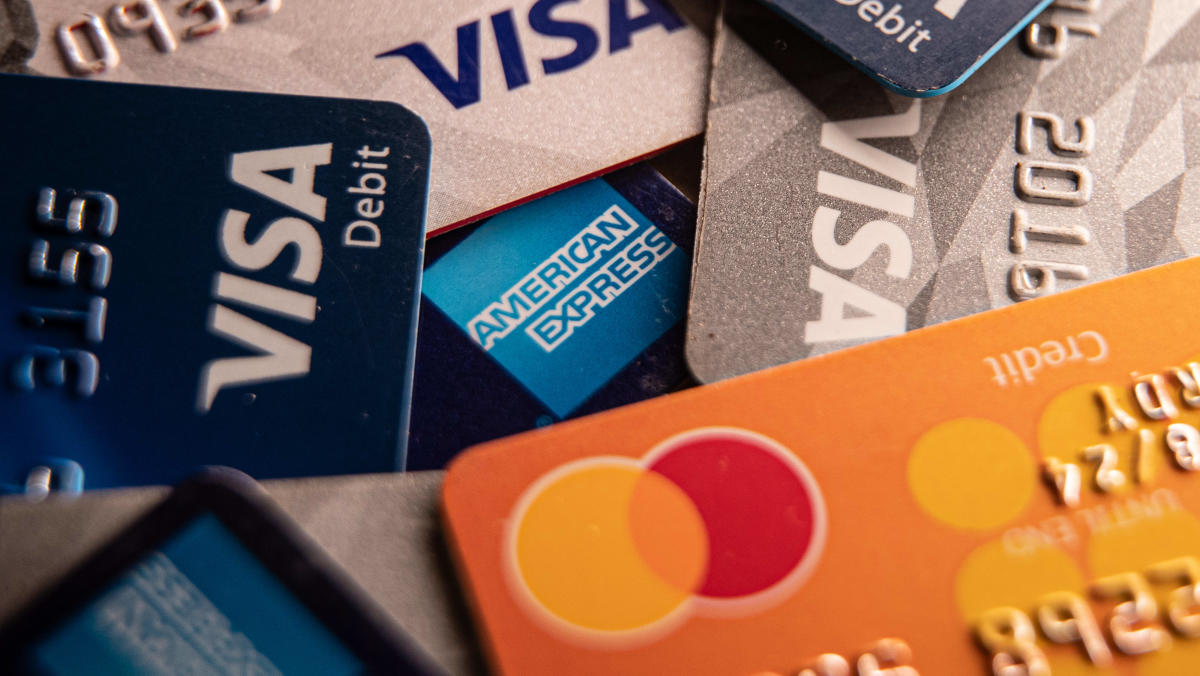 Credit card companies are having 'a strong year': Analyst