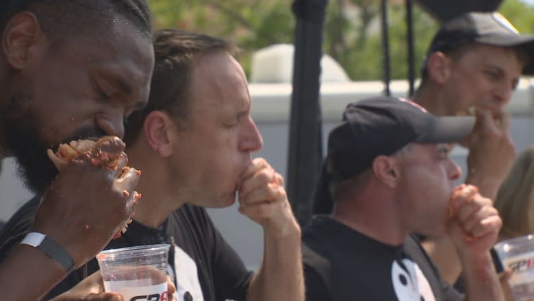 Pizza-eating champ downs 19 pizzas in 10 minutes