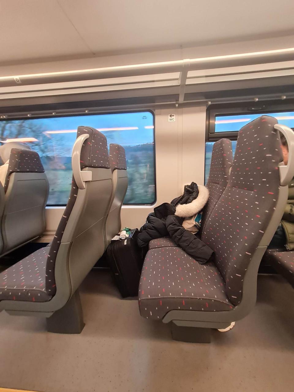 luxembourg train seat