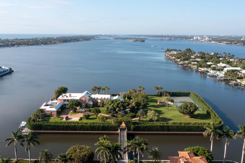 Aerial view of Tarpon Isle in Palm Beach