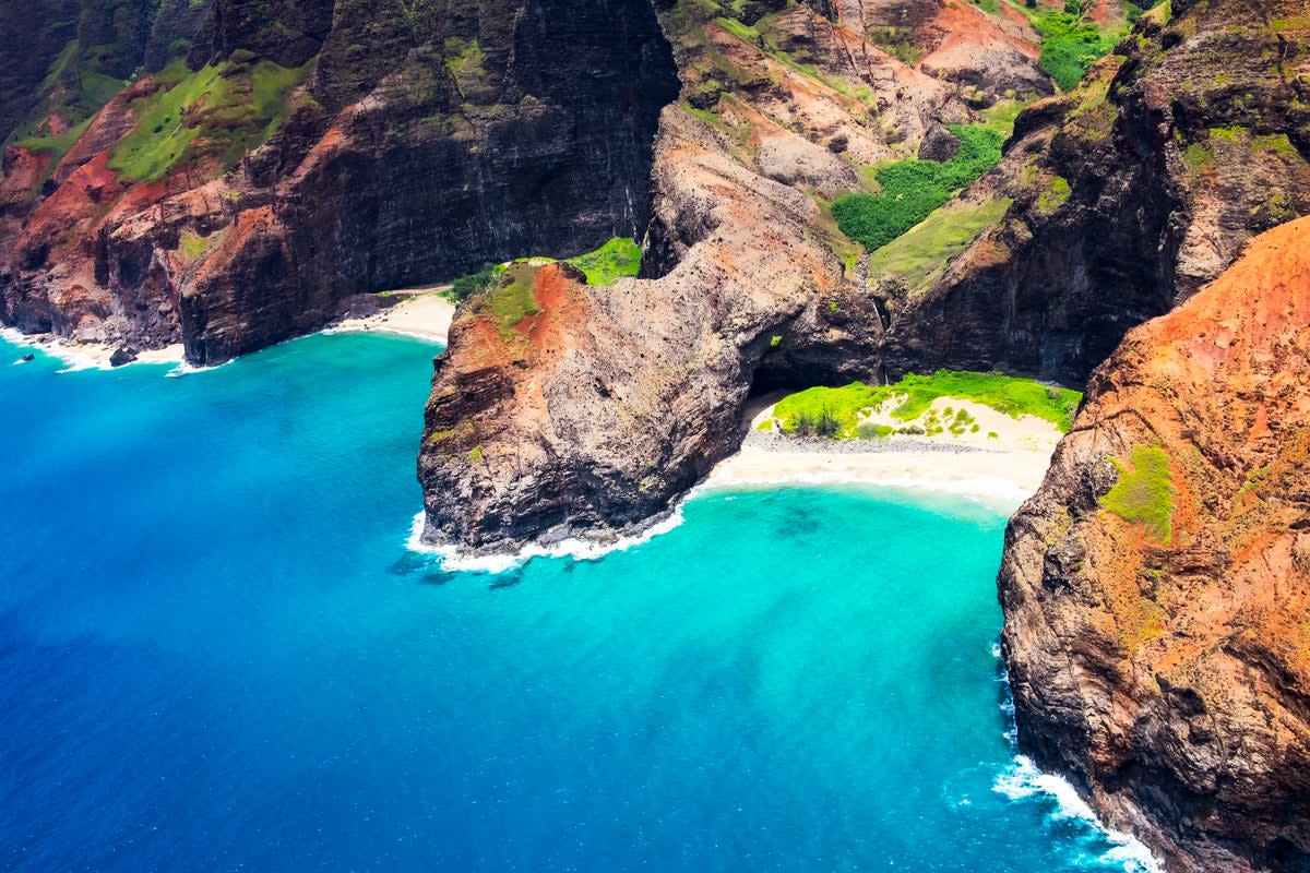 An aerial view of Honopu Arch, Hawaii (Getty Images/iStockphoto)