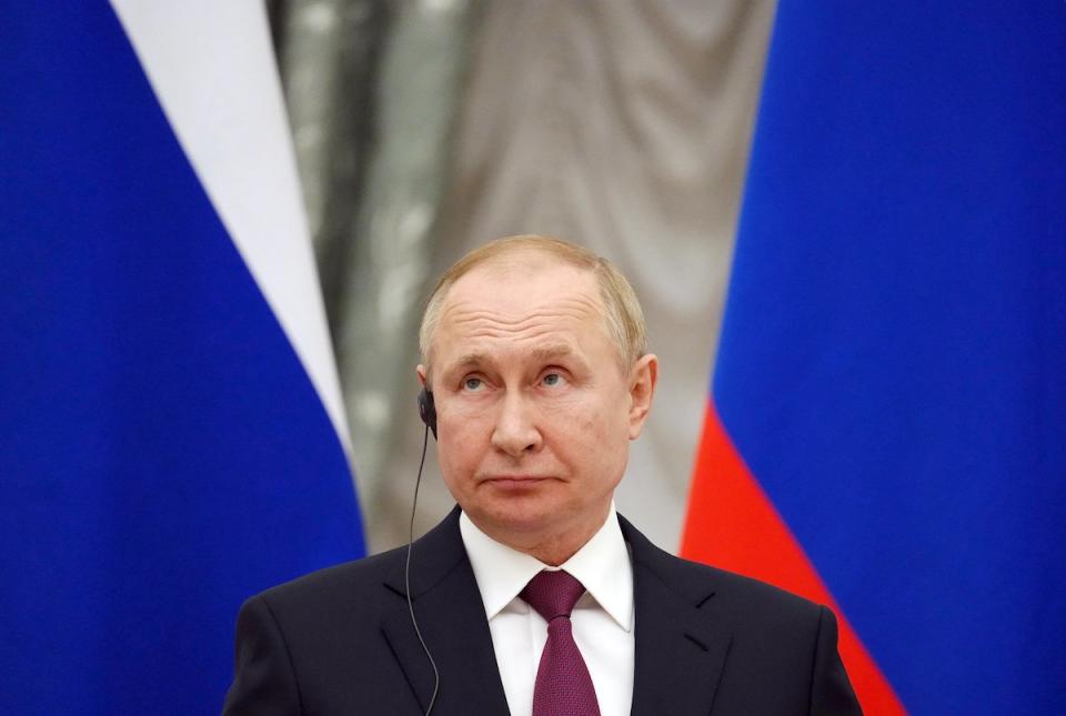 Russlands Präsident Wladimir Putin beschwört die Überlegenheit seines Landes im Wirtschaftskrieg mit Europa. Eine neue Yale-Studie widerspricht mit ihren Ergebnissen. - Copyright: picture alliance/dpa/Kay Nietfeld