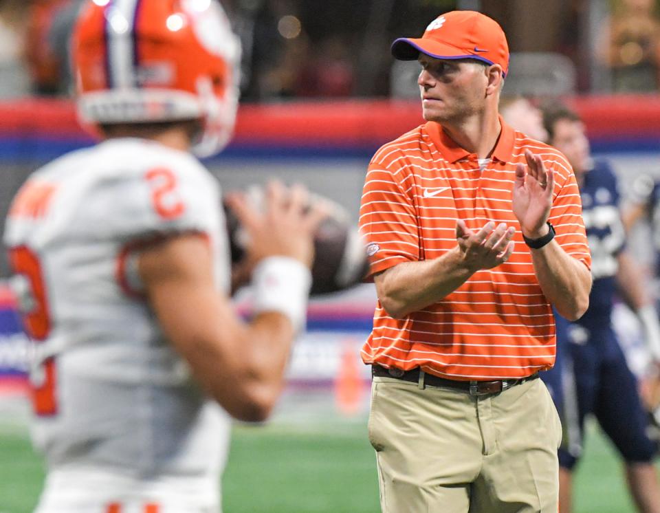 Brandon Streeter will enter the Clemson-South Carolina rivalry for the first time as a coordinator on Saturday.